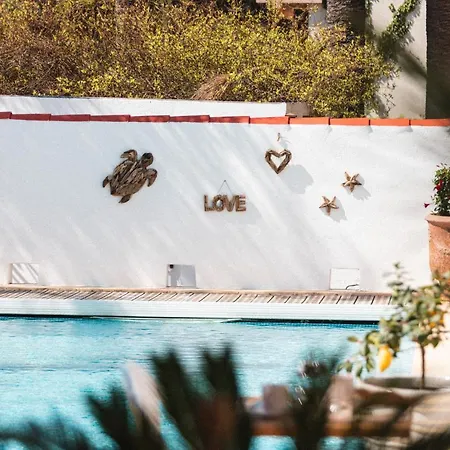 La מלון ז'ואן-לה-פינס